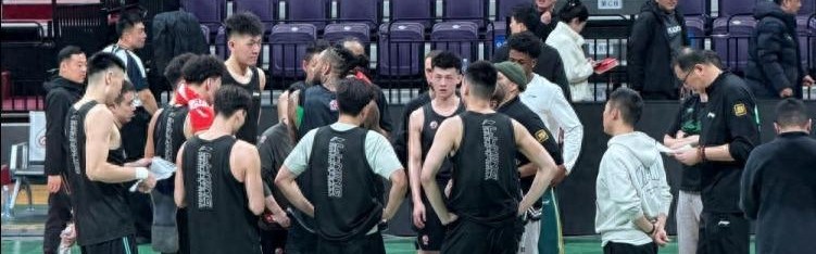 首秀15分！辽篮新外援合格，赵继伟有两帮手，杨鸣回归有1个障碍
