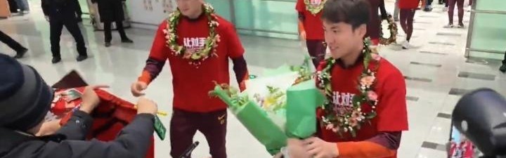元游棋牌官方网站-让对手忌惮未来！U23国足球员穿特制T恤，记者：商业价值飙升